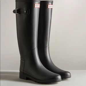 HUNTER Tall Rain boots